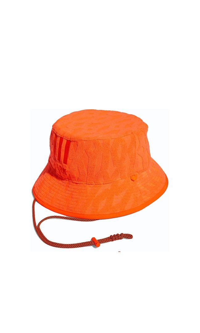 ivy park bucket hat