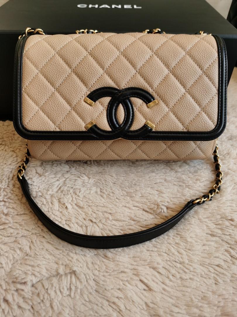 Chanel filigree small outlet flap bag