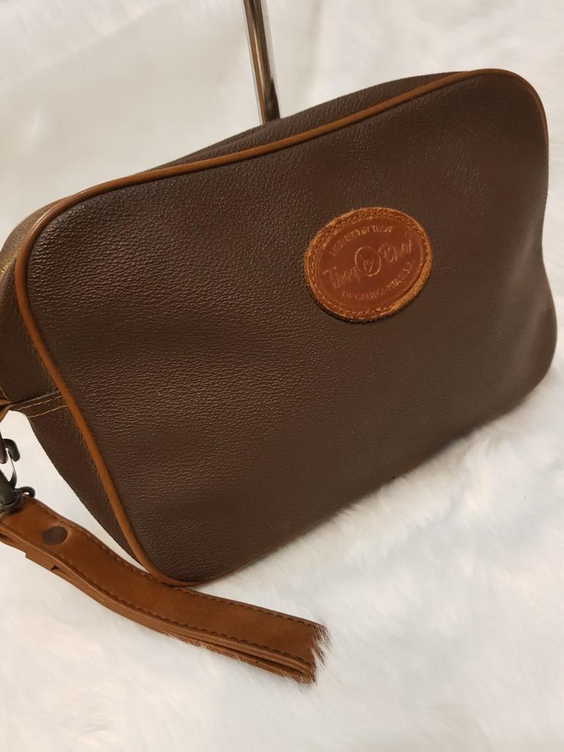 Clutch bag (Category: Luxury Bags & Wallets) located in Manila. Submitted by geecollection01 (Listing ID 1102784778, Image 2). Description: Clutch bag for Kuya and Daddy Japan.