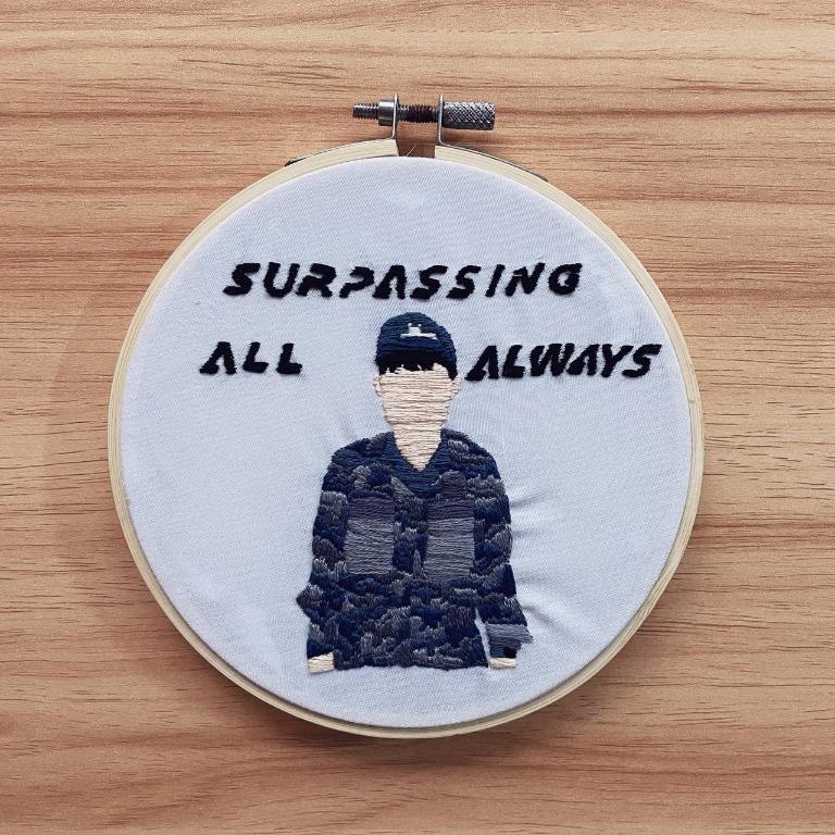 (GIFT IDEA) Customized Embroidery Portrait Hoop