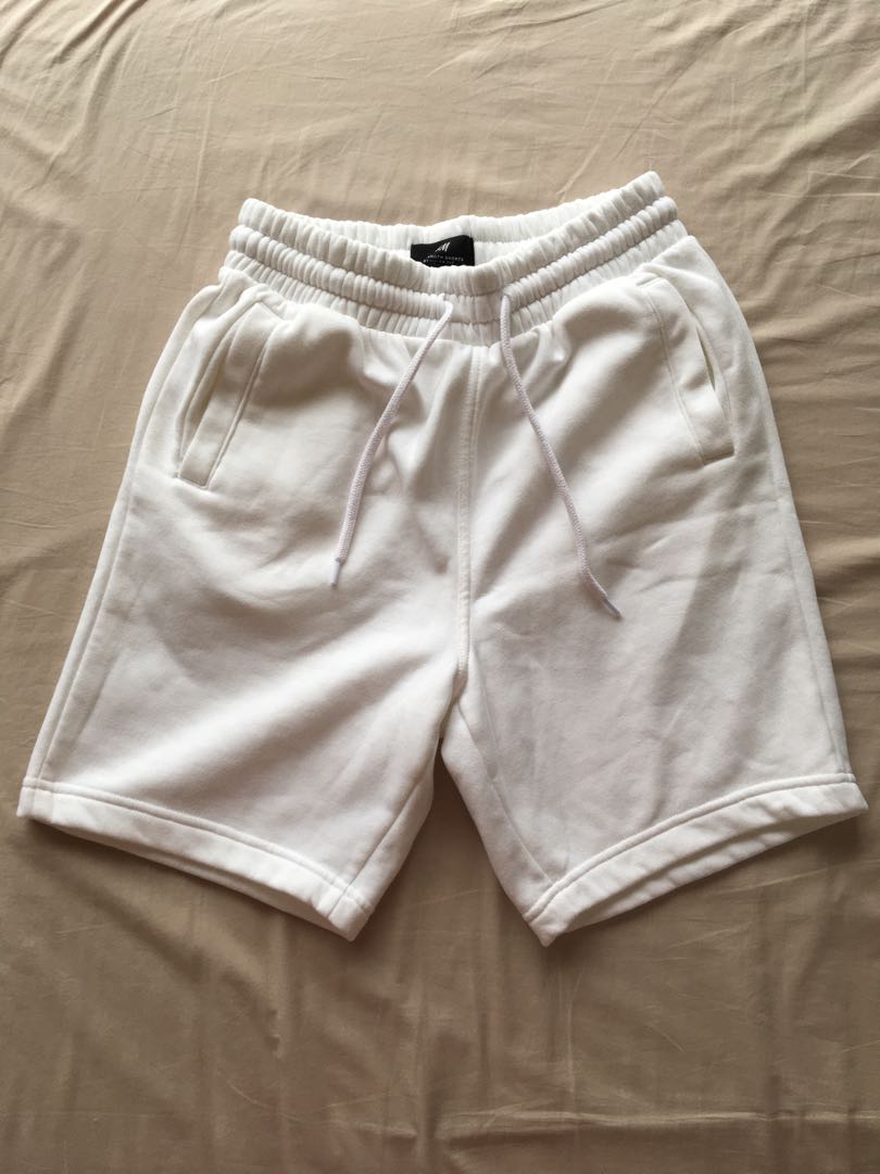 h m white sweatshorts short sweatpants celana pendek Fesyen