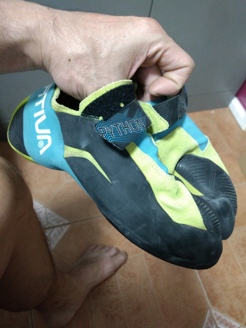 La sportiva python climbing bouldering shoes EU 42 US 9 Sports Equipment Other Sports Equipment and Supplies on Carousell