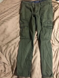 （分類：）位於 。 由 Balenciaga 提交（商品編號 1102842862，圖片 1）。簡介： 。
