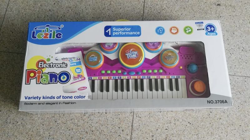 Lezile Electronic Piano with microphone Hobbies Toys Toys
