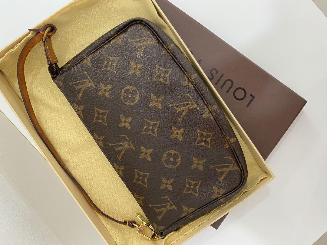 Louis Vuitton Pochette Come With Box and Dust Bag, Luxury, Bags & Wallets  on Carousell