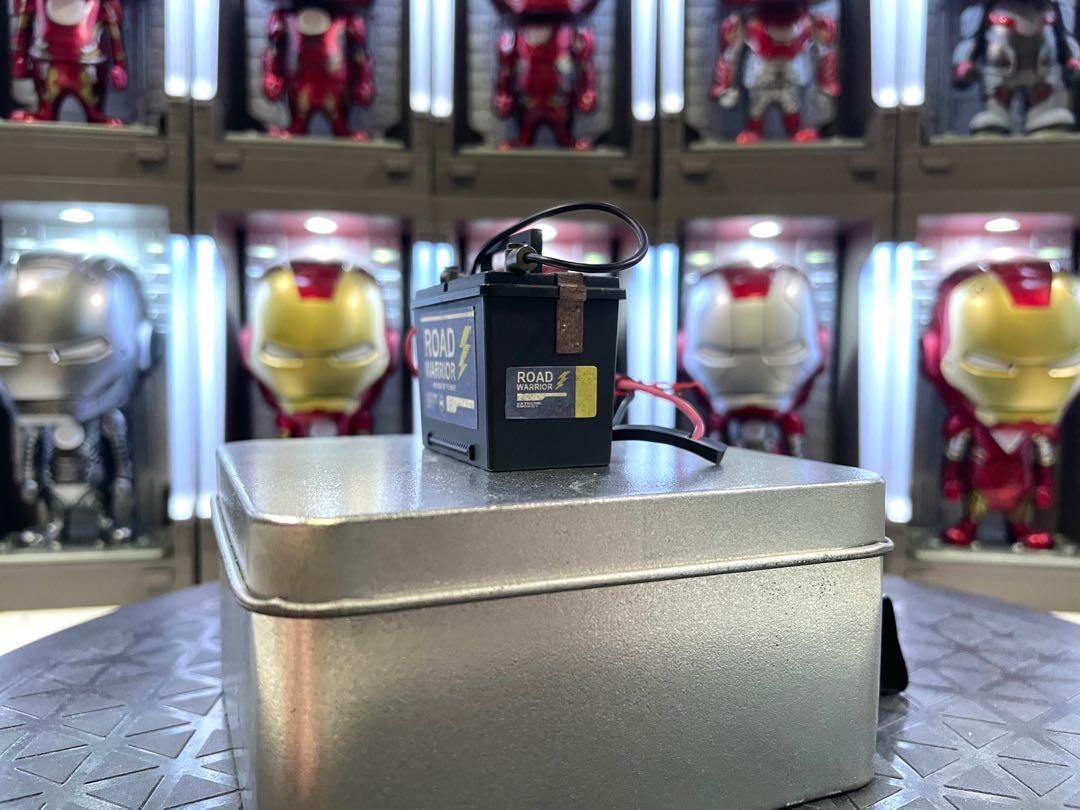 Undisplayed Hot Toys 1/6 Iron Man 3 Tony Starks Workshop Accessories Set ACS002