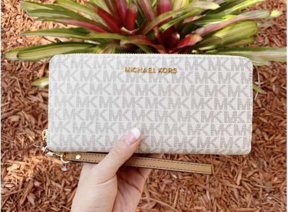 Michael Kors Jet Set Travel Continental Wallet Long Vanilla