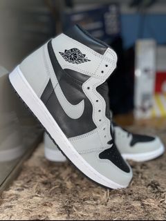 (Category: ) located in . Submitted by shoe_hype (Listing ID 1097491854, Image 1). Description: .