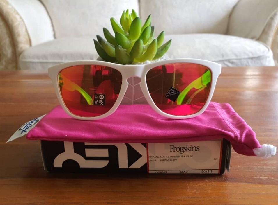 Oakley Frogskins, Men's Fashion, Watches & Accessories, Sunglasses &  Eyewear on Carousell