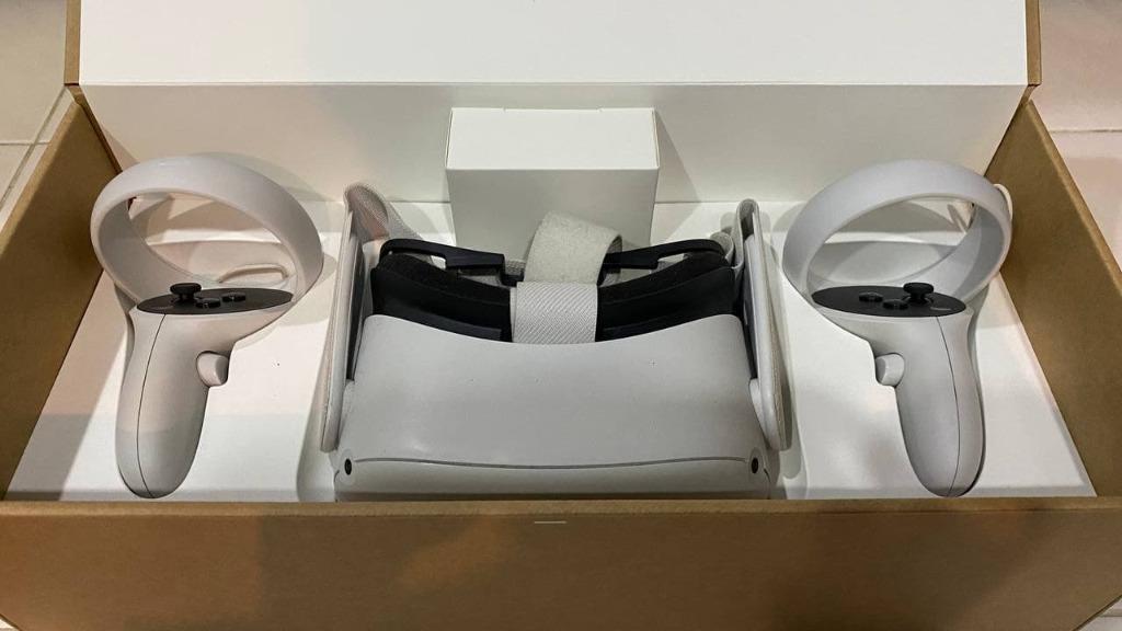 Second hand oculus quest sale