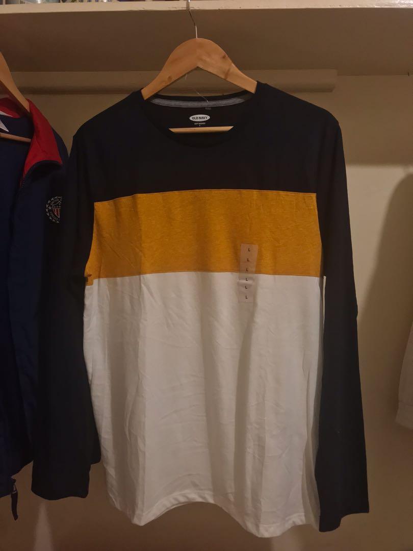 Old Navy Long Sleeve Shirt (Category: Tshirts & Polo Shirts ) located in Cavite. Submitted by luck01 (Listing ID 1102817669, Image 1). Description: Original Old Navy long sleeve shirt Brand new US bought 🇱🇷 Color: Navy Blue/Mustard/White Size: L Can fit medium to large Dimension (in inches): L - 28 W - 21.5 Malambot ang tela.