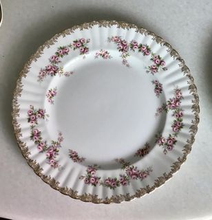 (Category: ) located in . Submitted by charmingvintage (Listing ID 1102751236, Image 1). Description: .