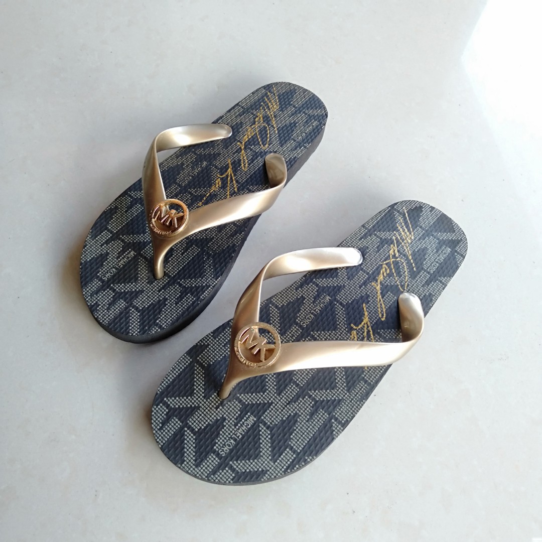 Harga sandal 2025 michael kors