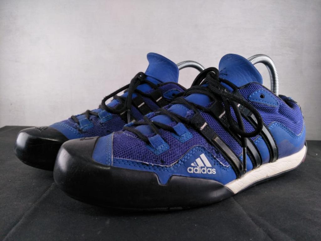 Adidas traxion harga sale