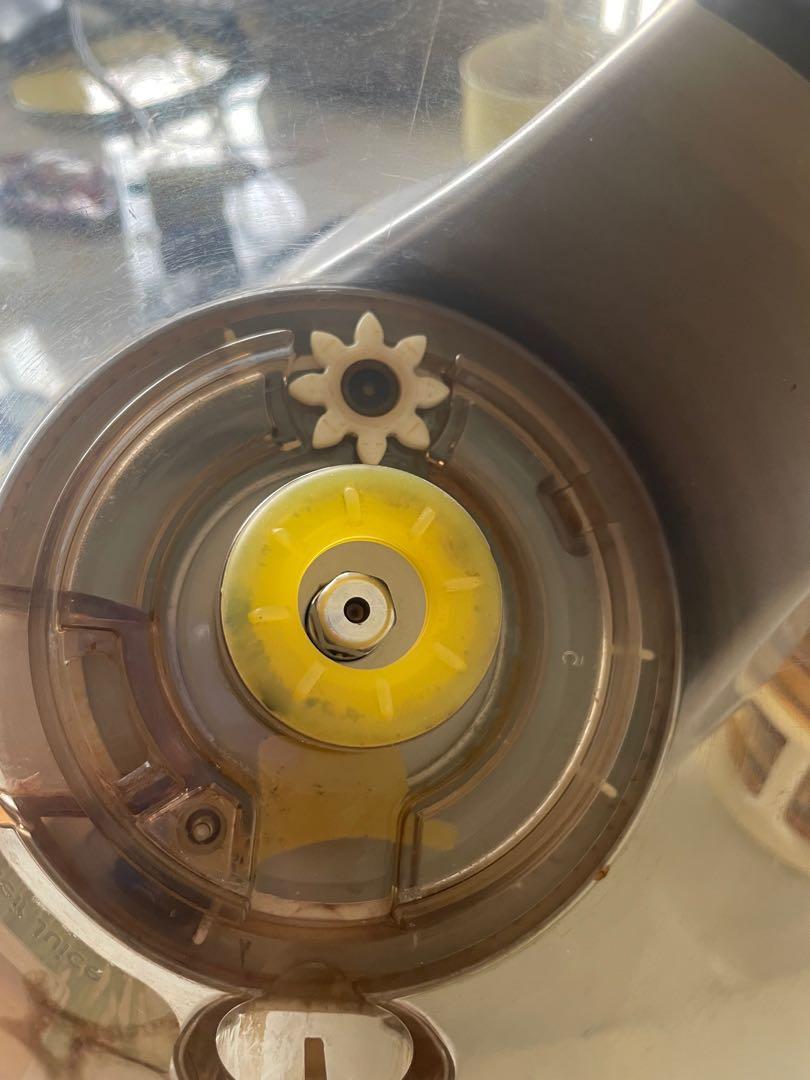 Vert Slow Juicer, TV & Home Appliances, Kitchen Appliances, Juicers ...