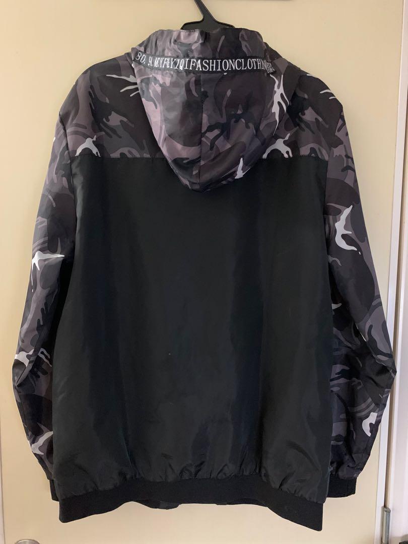 Windbreaker jacket camo (Category: Coats, Jackets and Outerwear) located in Manila. Submitted by katesys (Listing ID 1102824761, Image 2). Description: Size: fits xl-xxl.