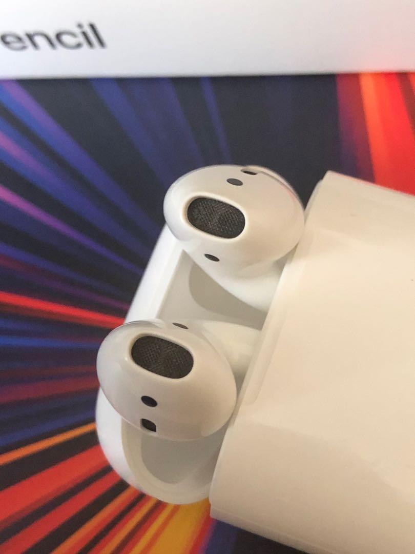 Apple Airpods 2nd gen airpods and wired charging case Audio Earphones on Carousell