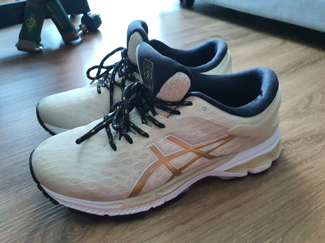 Asics Gel Kayano 26 Size US 6
