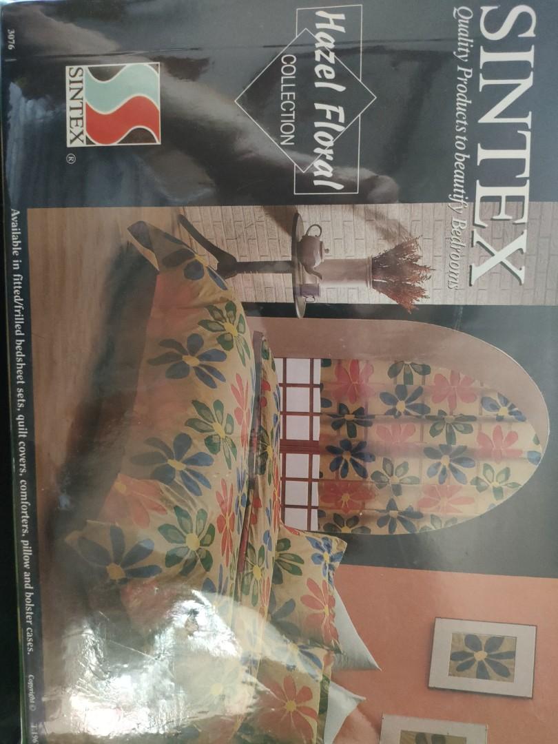 Bed sheets (Category: Bedding & Towels) located in Singapore. Submitted by krystleyat (Listing ID 1103006573, Image 1). Description: .