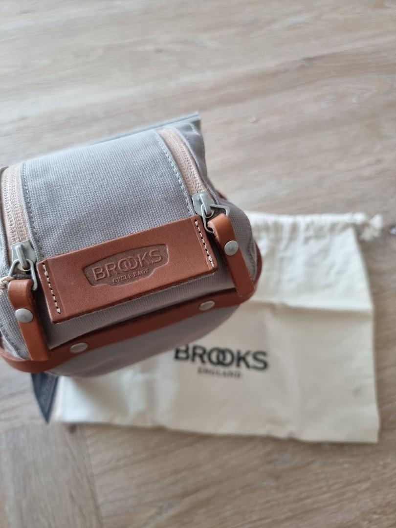 brooks isle of wight