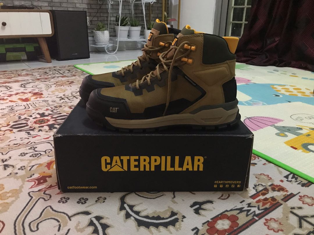 caterpillar phantom boots