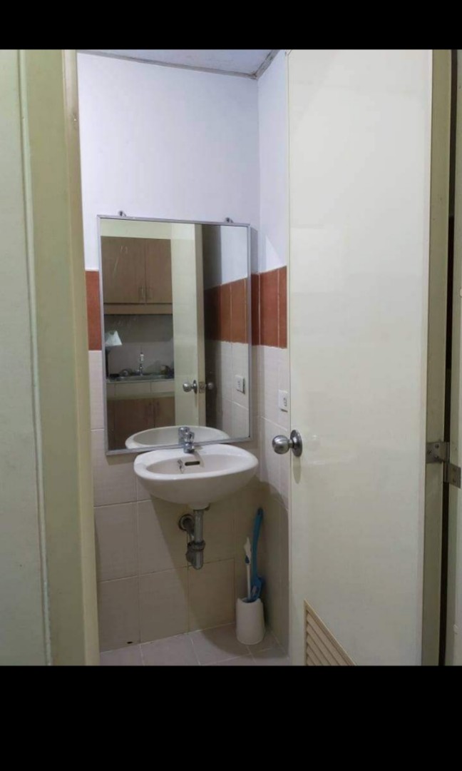 (Category: ) located in . Submitted by blueverly (Listing ID 1103108451, Image 1). Description: .