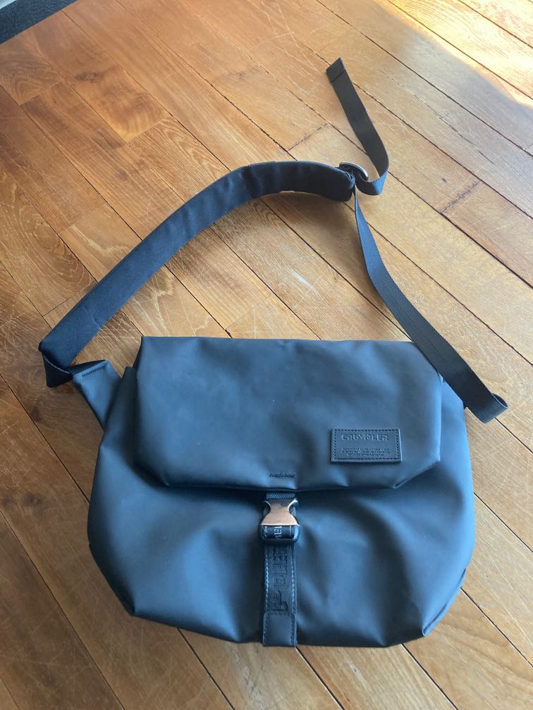 Crumpler bean 2025 messenger bag
