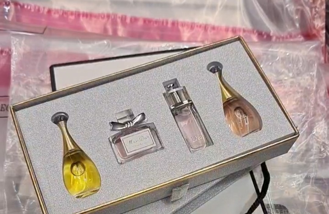 Set of Miniature Miss Dior Perfumes Aelia Duty Free 10 off on your online  order