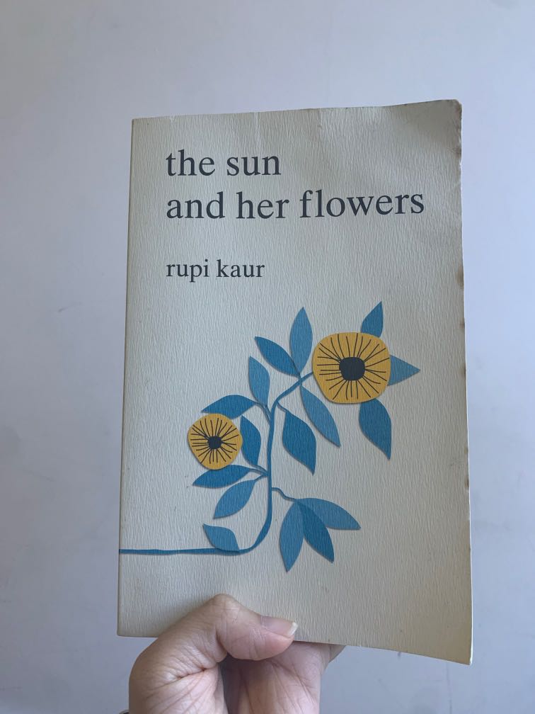 Rupi Kaur The Sun and Her Flowers Poems, Hobbies & Toys, Books