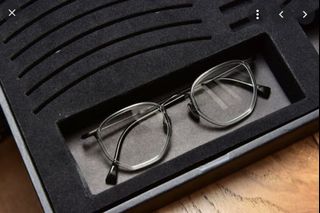 Issey Miyake 金子眼鏡hexagon Iv 三宅一生鏡框光明分子eyevan Yellow Plus 她的時尚 飾品配件在旋轉拍賣