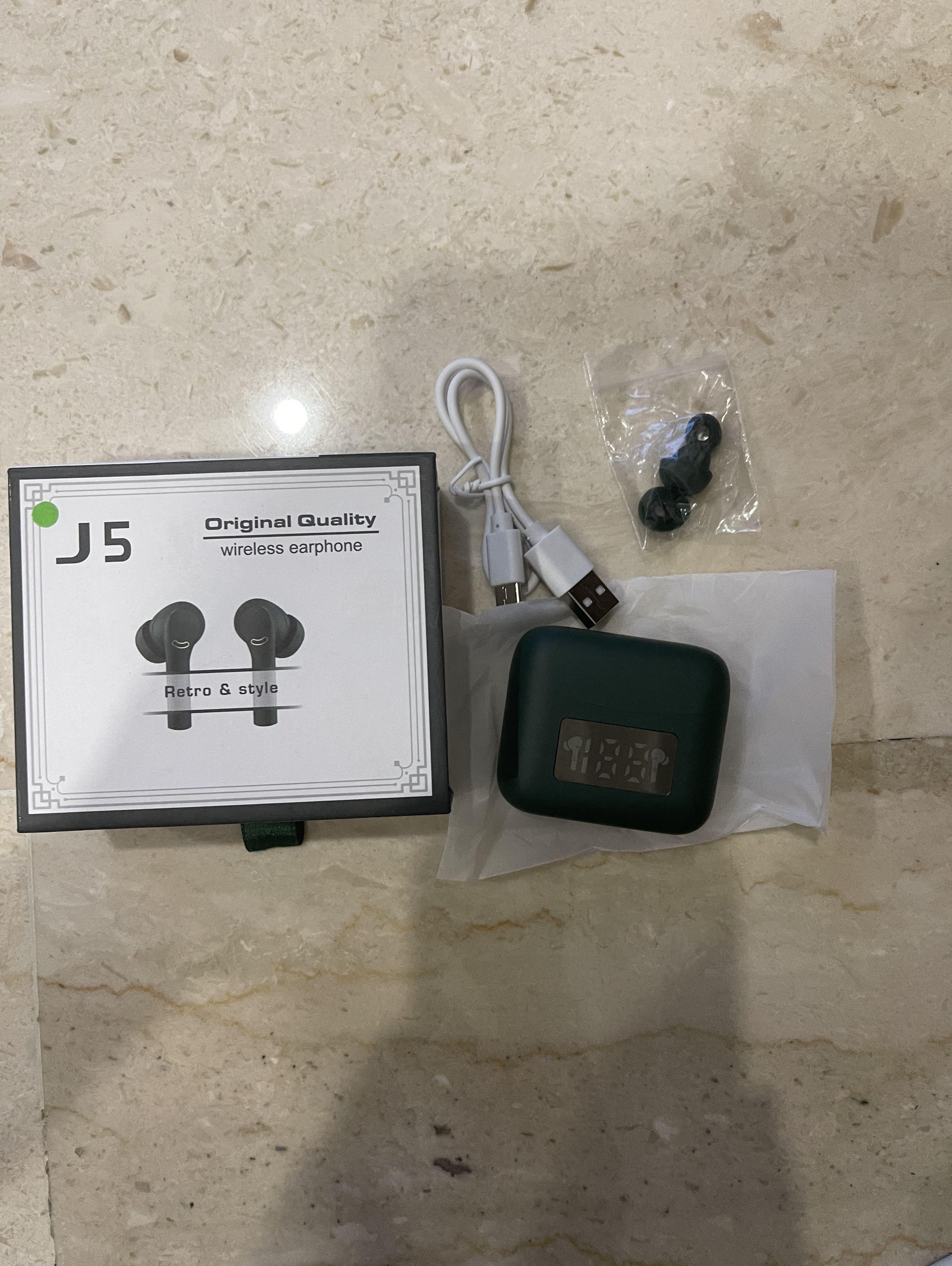 J5 Wireless Earbuds Bluetooth 5.2 True Wireless Earbuds with Smart