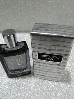 (Category: ) located in . Submitted by perfumestory (Listing ID 1103003073, Image 1). Description: .