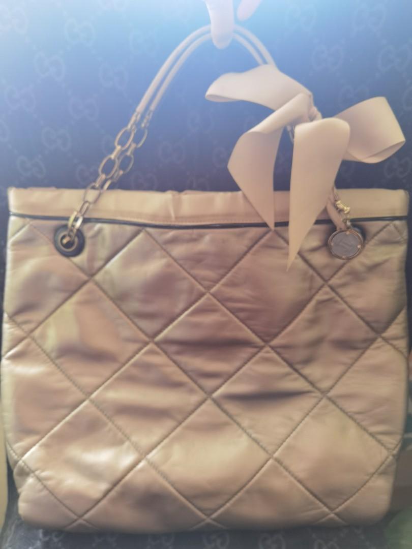 Lanvin amalia (Category: Luxury Bags & Wallets) located in Manila. Submitted by silentflower.28d9ae (Listing ID 1103002861, Image 2). Description: Preloved lanvin amalia tote. Lambskin material. With medallion. LANVIN luxury brand. Garanteed orig with money back if proven fake..