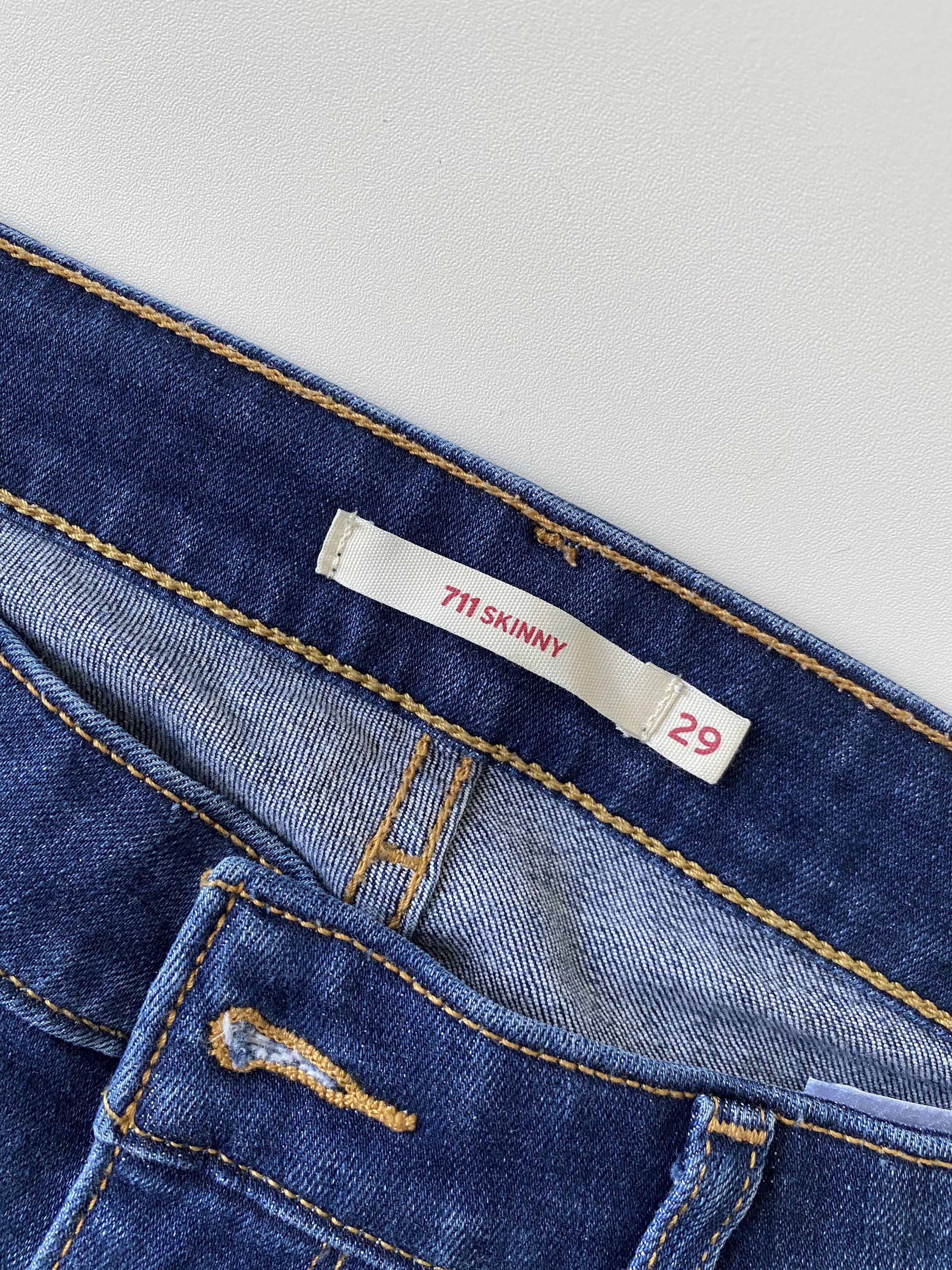 Levi's 711 Skinny Jeans Size 29, Fesyen Wanita, Pakaian Wanita, Bawahan di  Carousell