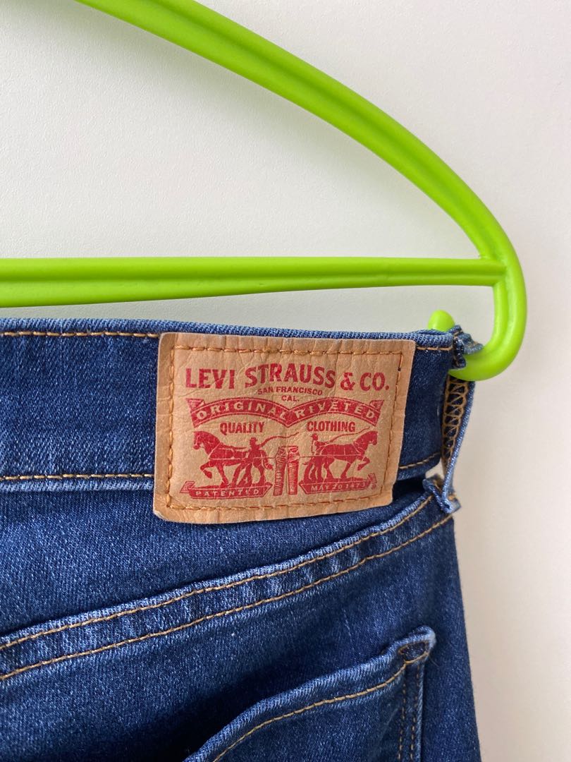 Levi's 711 Skinny Jeans Size 29, Fesyen Wanita, Pakaian Wanita, Bawahan di  Carousell