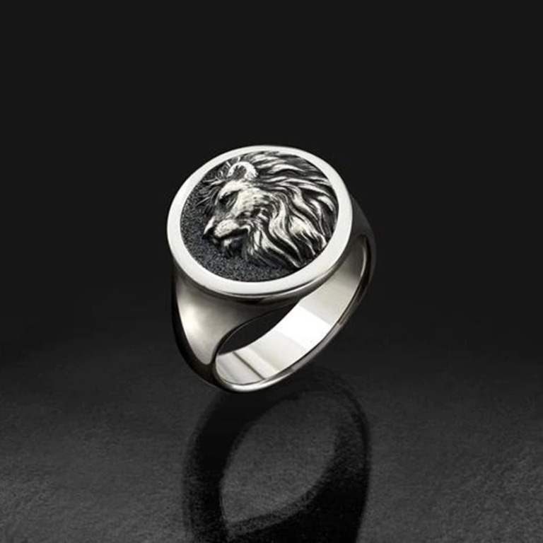 Men's lion head design ring, Men's Fashion, Watches & Accessories, Jewelry on Carousell