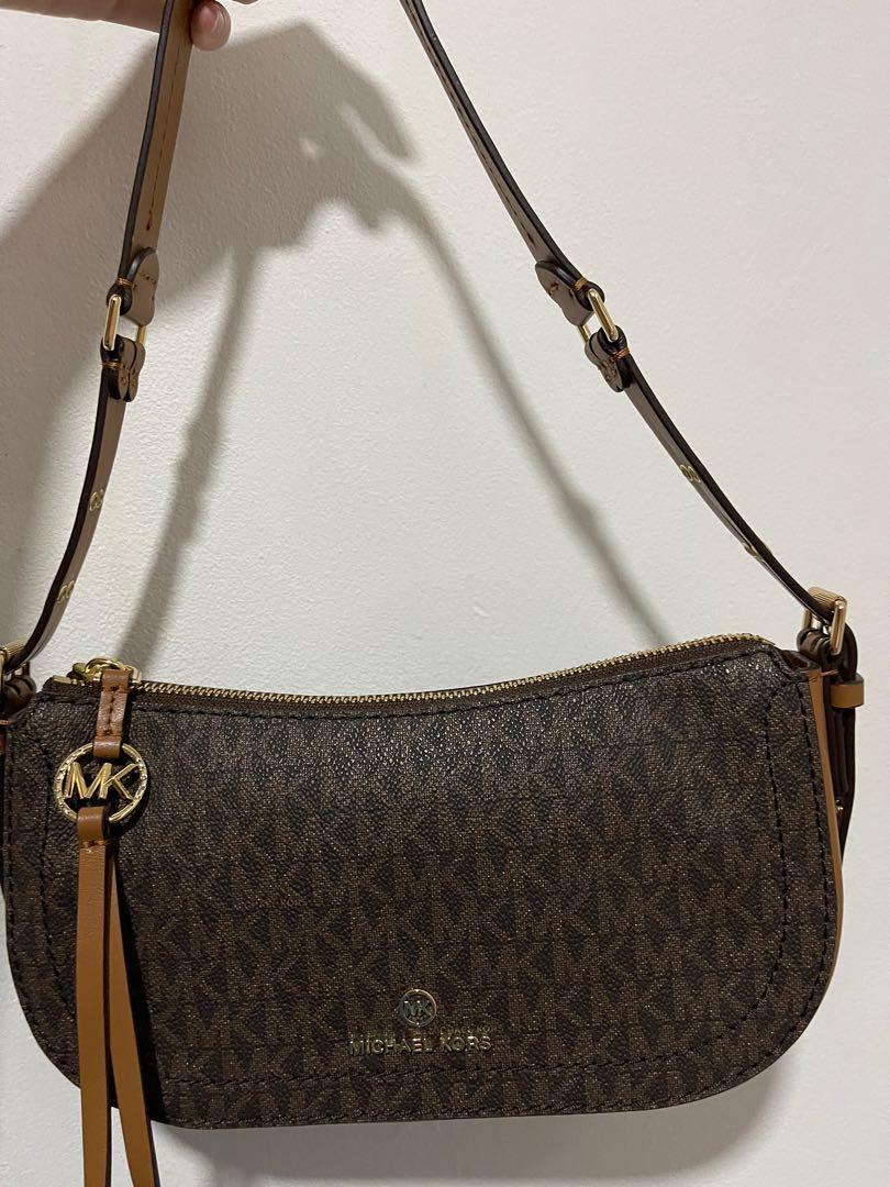 Michael Kors Classic Shoulder Bag Women s Fashion Bags Wallets