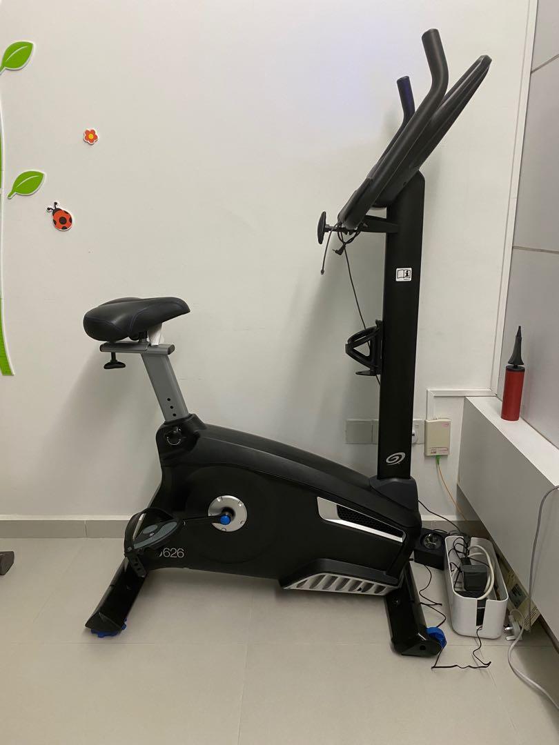 Nautilus U626 exercise bike Sports Equipment Exercise Fitness
