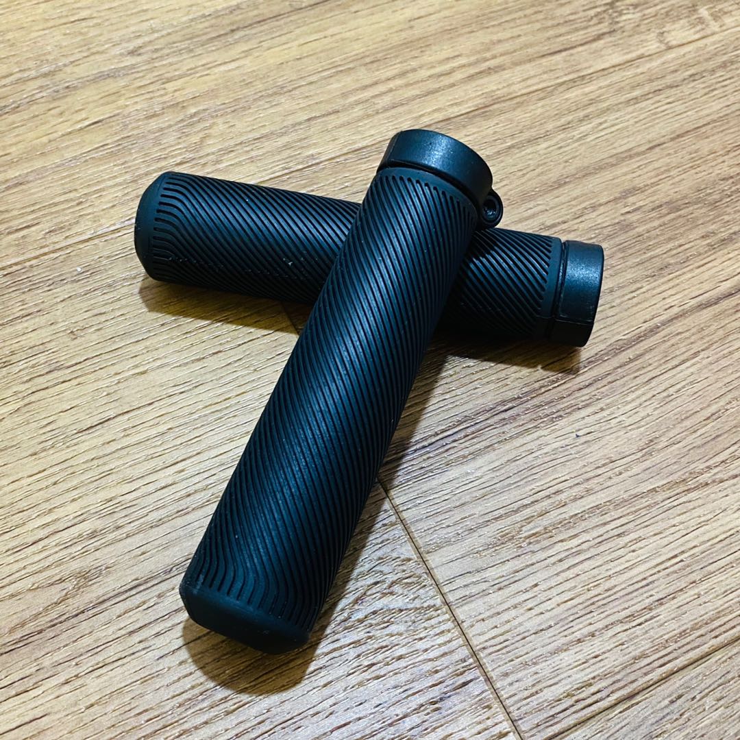 Brompton lock on grips clearance