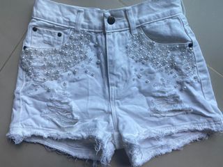 (Category: ) located in . Submitted by ican16 (Listing ID 1103039958, Image 1). Description: .