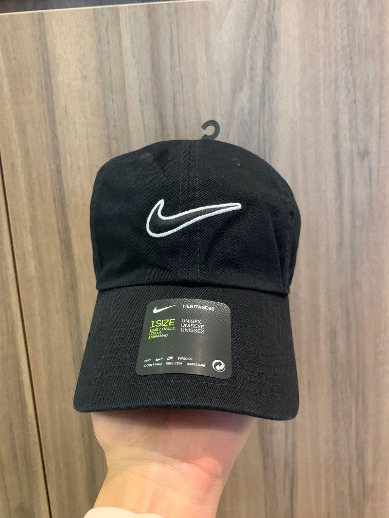 Nike tick cap top