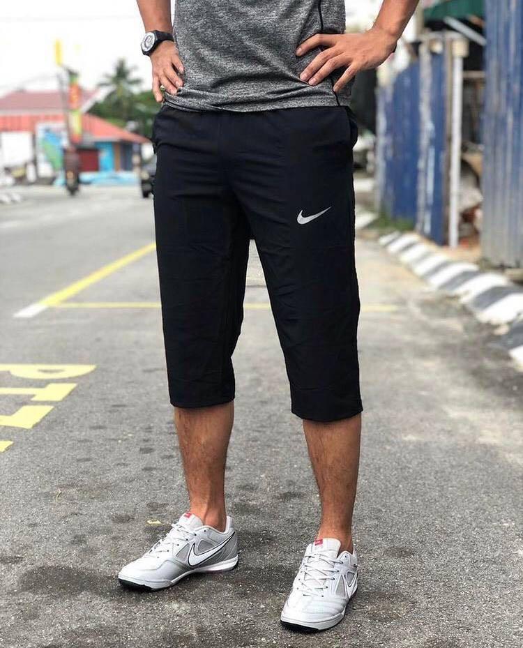 Nike 3 quarter shorts shop
