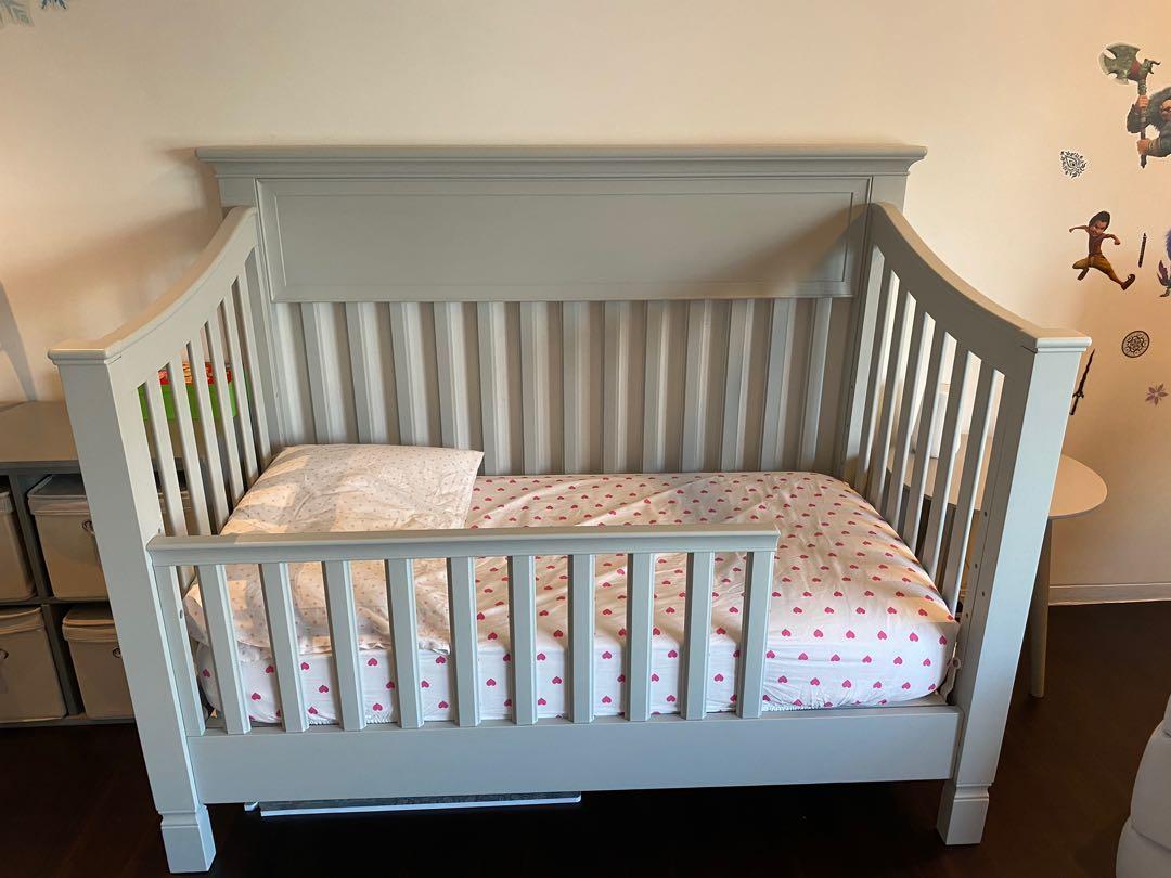 Pottery barn top crib larkin