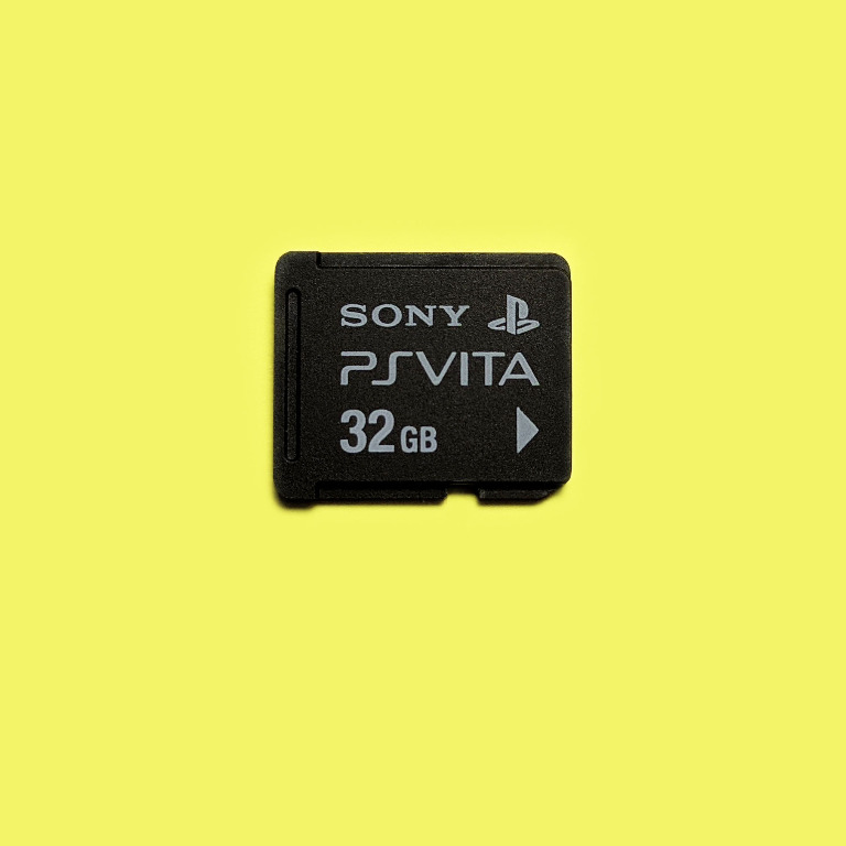 Ps vita hot sale 32gb memory card