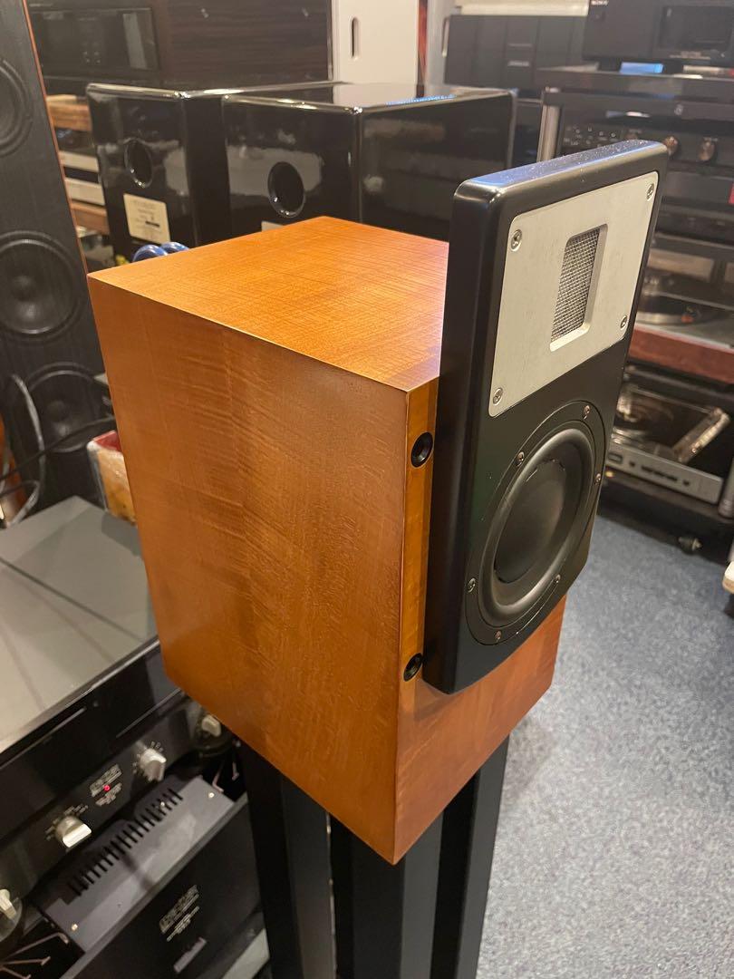Red Rose Music R3 Bookshelf Speakers With Foundation Stands Audio Soundbars Speakers Amplifiers On Carousell
