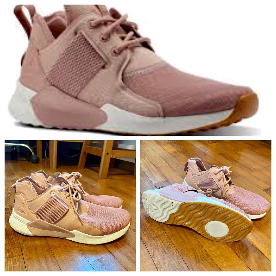 Reebok Dancing Shoes US7