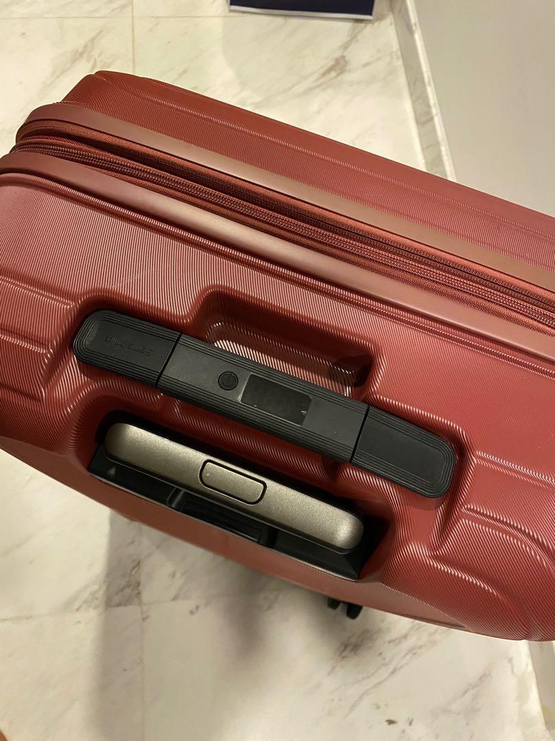 Samsonite T5 spinner luggage bag w built in digital weighing scale