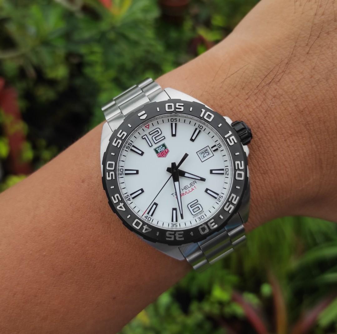 Tag heuer formula 1 sales white dial men's watch