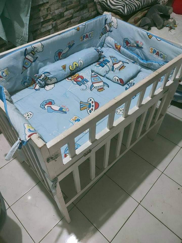 2nd hand crib with bumper, Babies & Kids, Baby Nursery & Kids Furniture