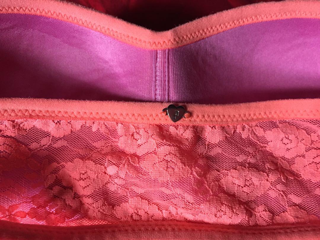 NWOT Victoria Secret Red and Pink Lace Push-up Bra set size 32c